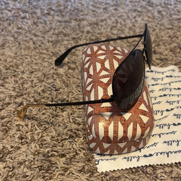 Stella & Dot Black Aviator Sunglasses - Picture 2 of 2